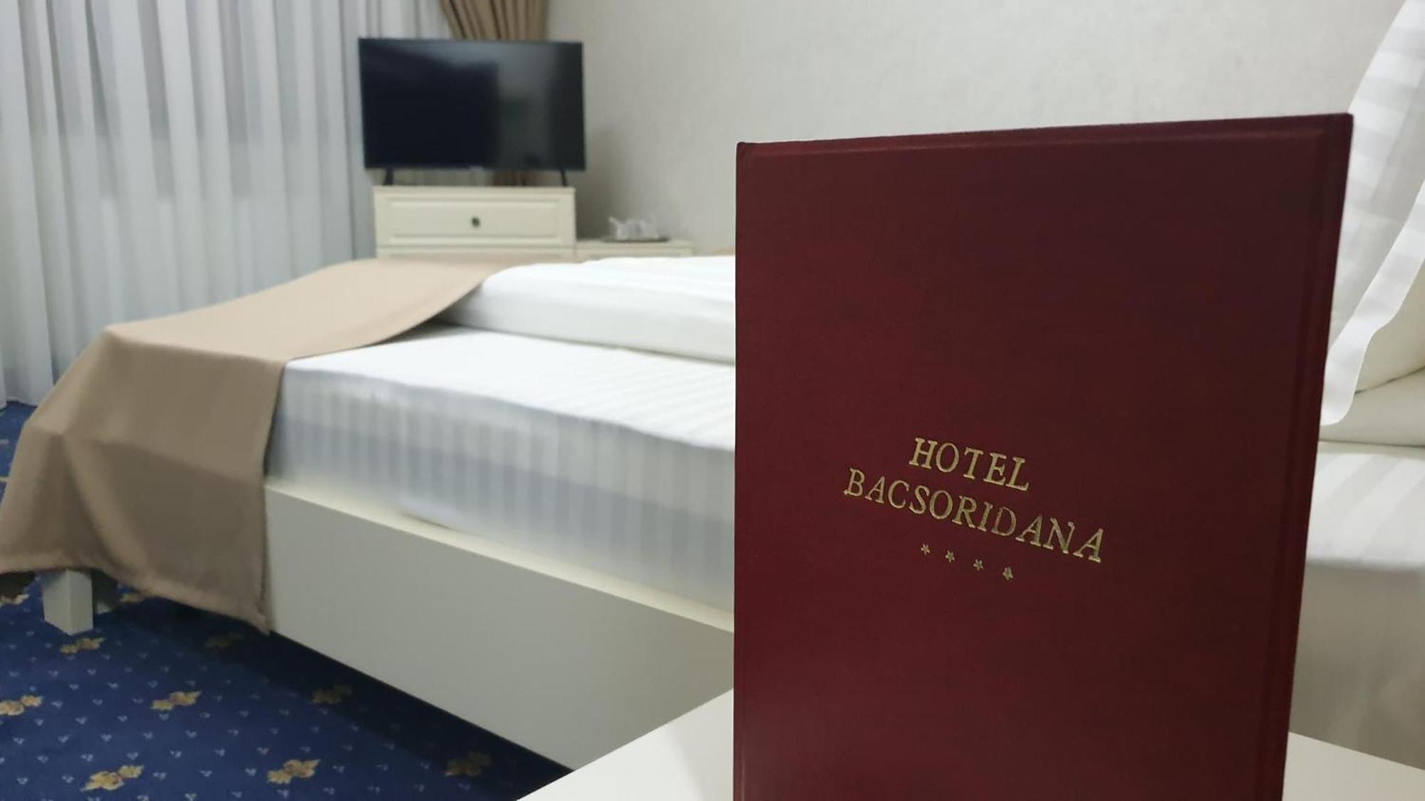Hotel Bacsoridana Tecuci Екстериор снимка